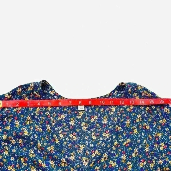 American Eagle Floral Peasant Boho V-Neck Button Down Tie Waist Crop Top Size S - Picture 13 of 15